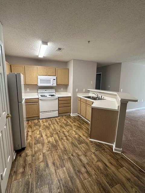 Building Photo - 1611 Kenmore Dr
