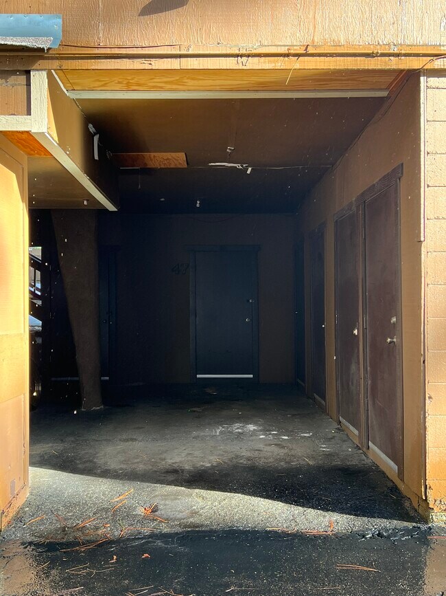 Building Photo - 1200 Wildwood Ave