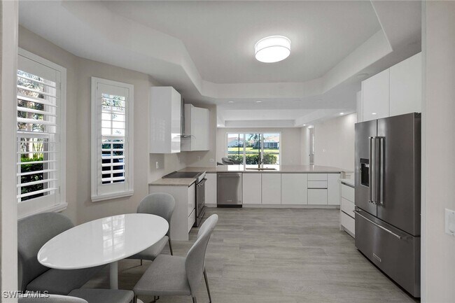 Building Photo - 6438 Legacy Cir