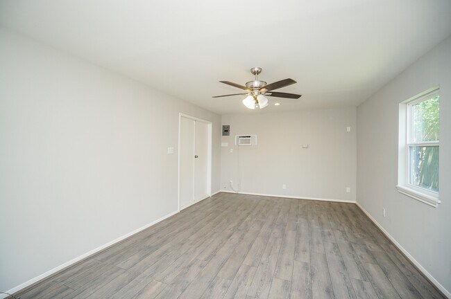 Building Photo - 22418 Goldstone Dr
