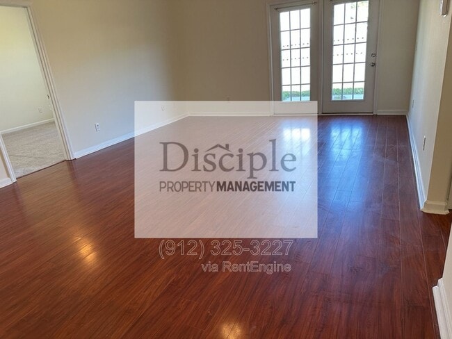 Building Photo - 20 Wesleyan Dr