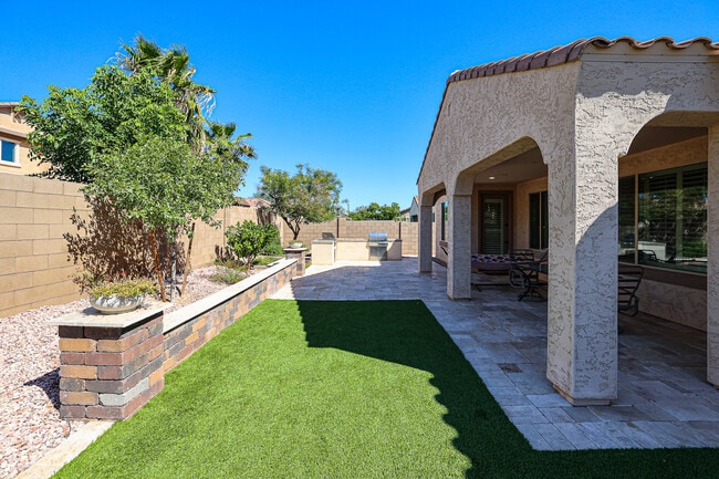 Building Photo - 15626 W Campbell Ave