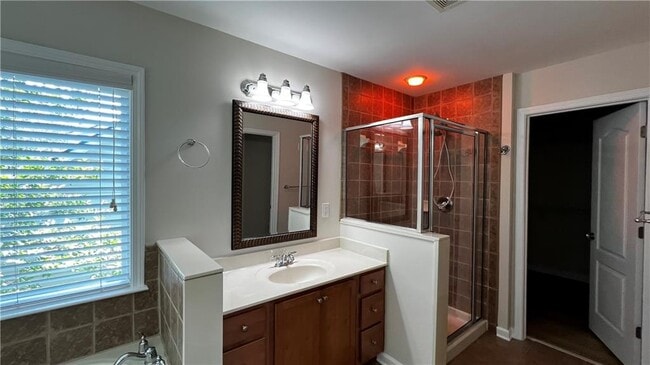 Building Photo - 5830 Falls Landing Dr