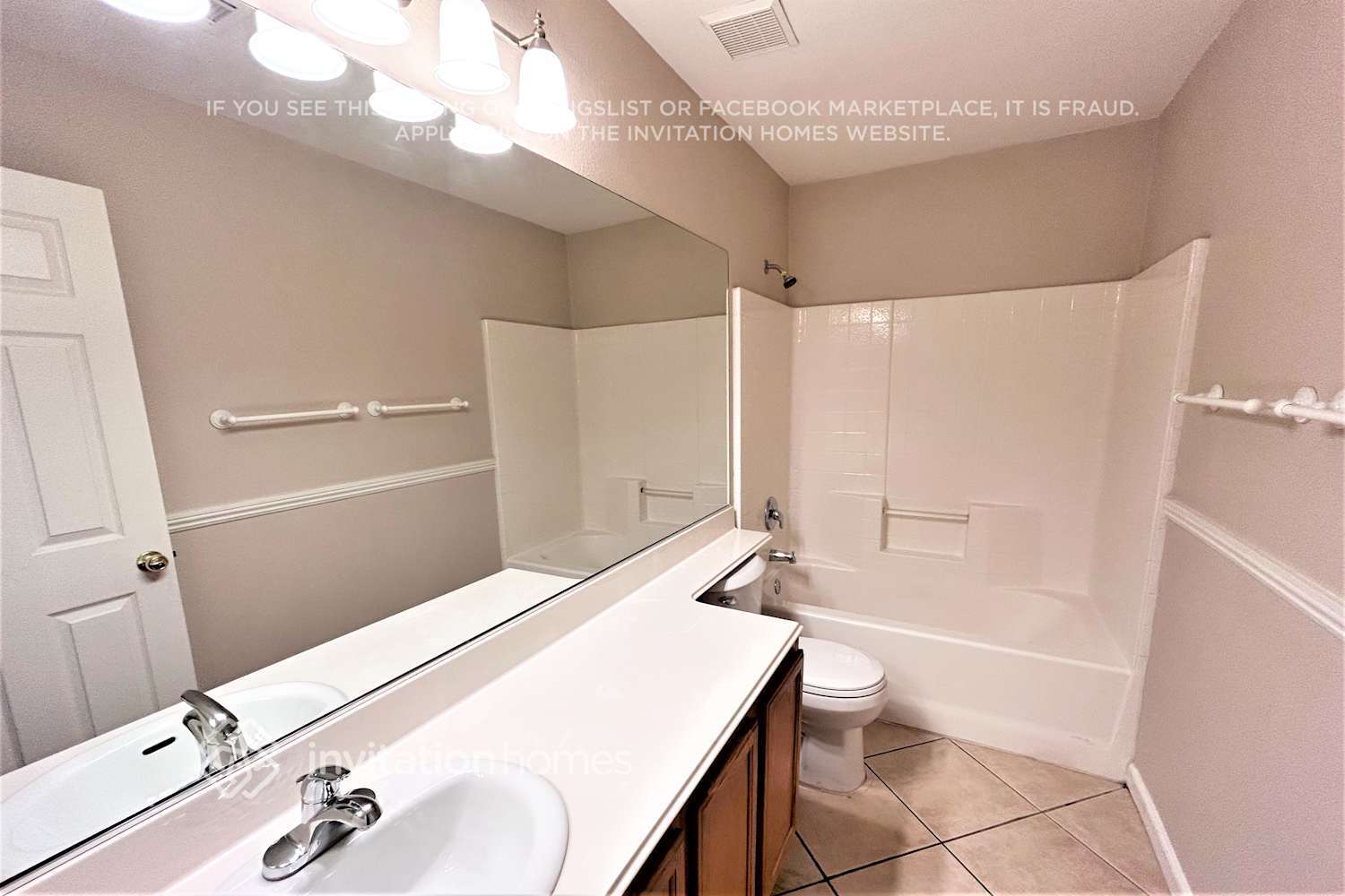 Building Photo - 539 Country Apple Ave