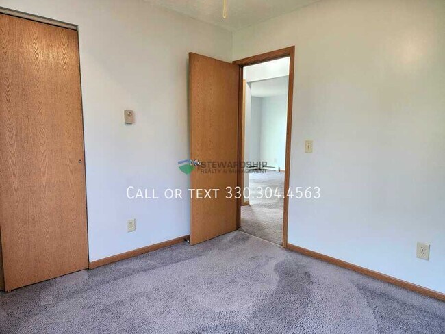 Building Photo - 7277 Stuhldreher St NW