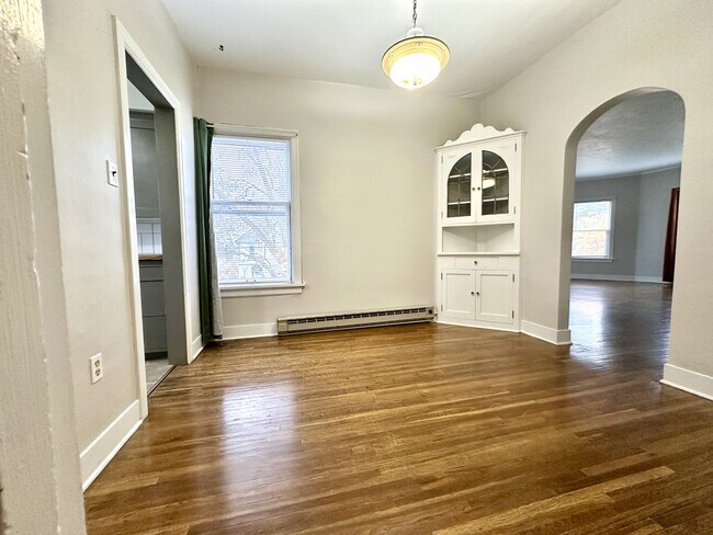 Building Photo - 423 S Coeur d'Alene St