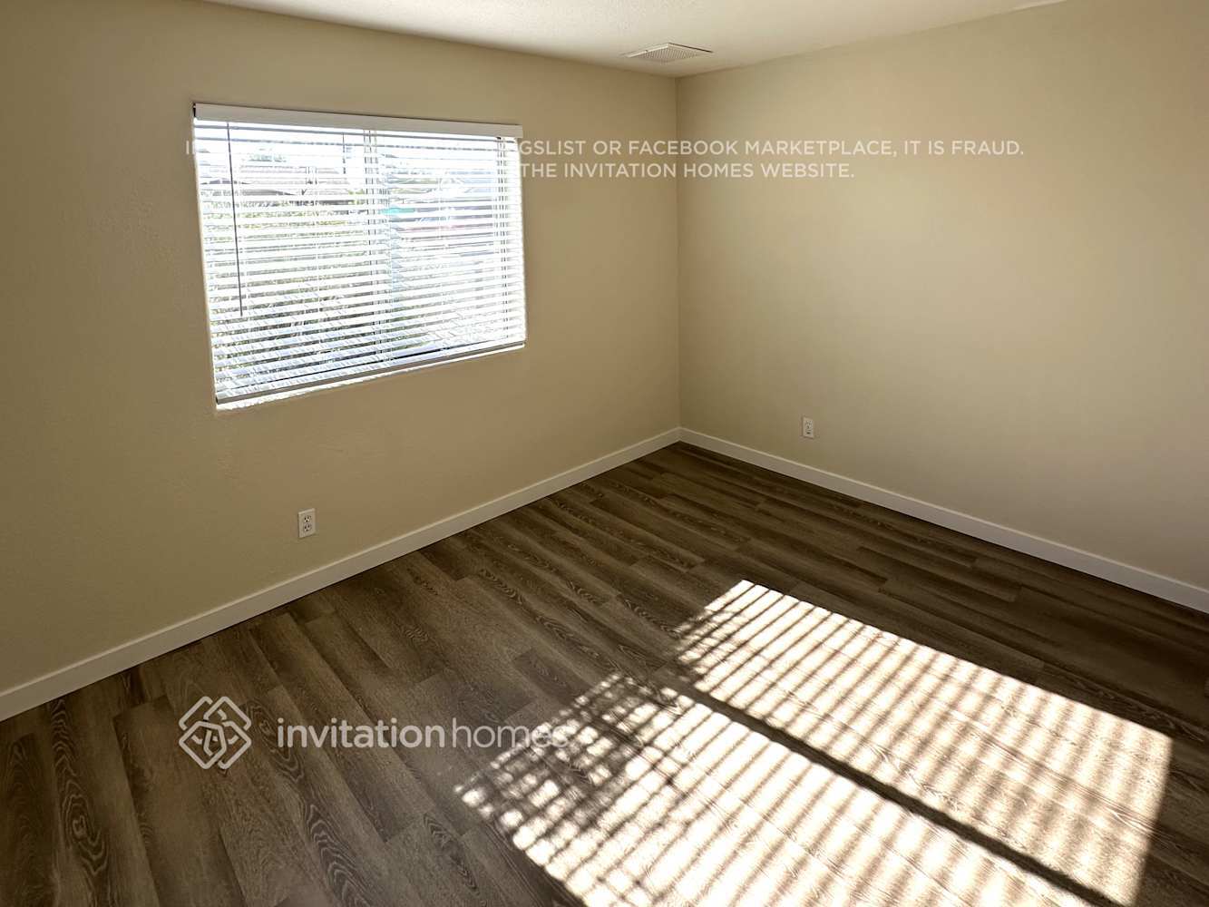 Building Photo - 1802 W Oraibi Dr