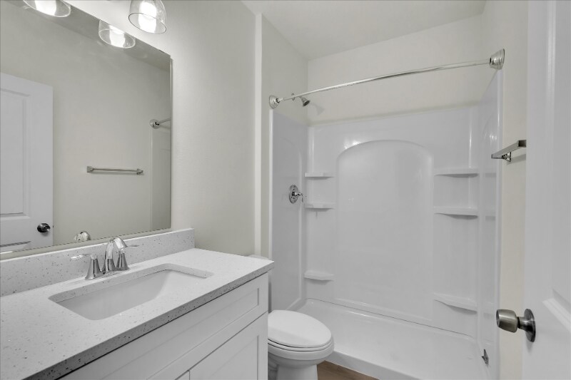 Building Photo - 652 Kensington St