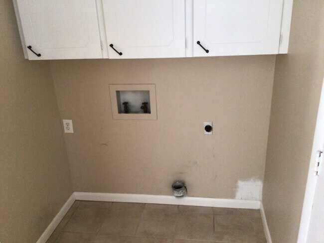 Building Photo - 11313 Gila Valley Dr