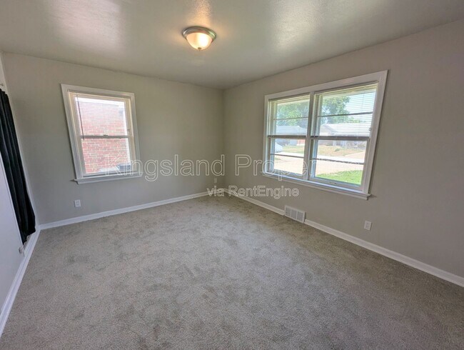 Building Photo - 9418 Pattonwood Dr