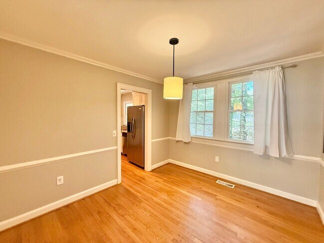 Building Photo - **OFFERING REFUNDABLE APPLICATION FEES & $150 MOVE IN PROMOTION** Terrific 3BD, 1.5BA North Ralei...
