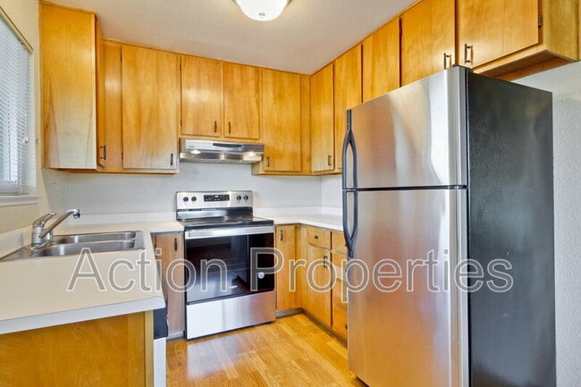 Building Photo - 180 Albacore Ln