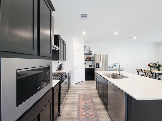 Building Photo - 3223 Creston Gate Dr