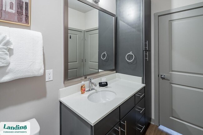 Building Photo - 1559 W 9 Mile Rd