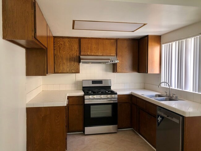 Building Photo - 1807 Pepper St