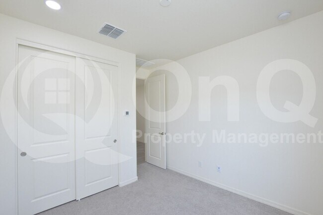Building Photo - 9114 S 167th Dr
