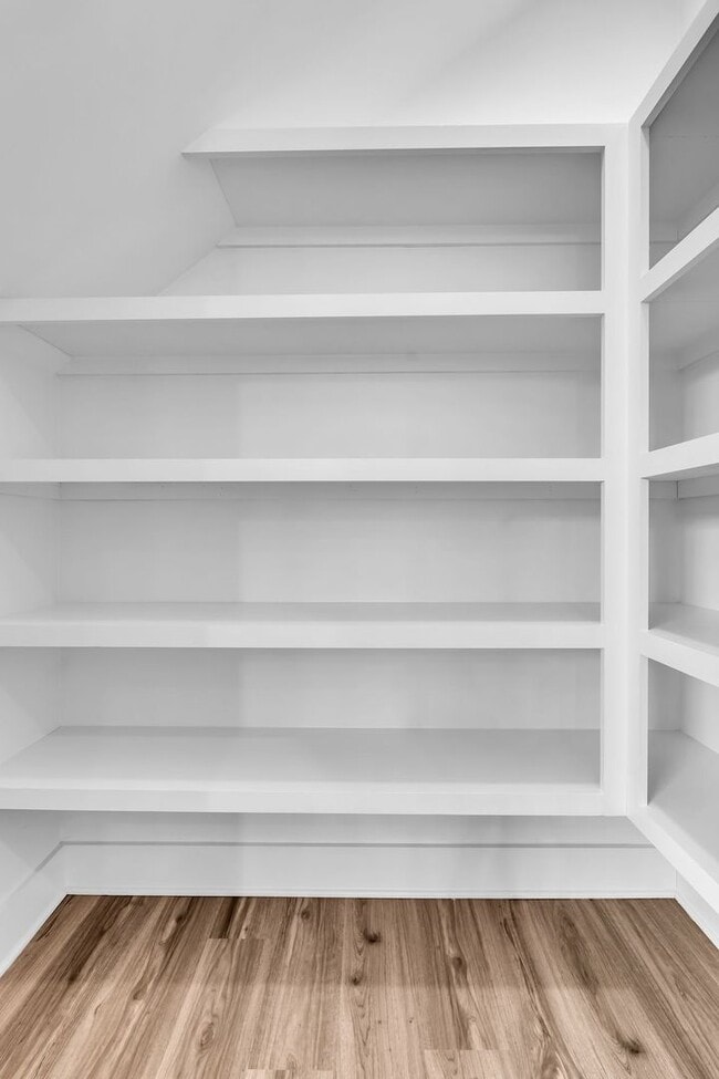 Building Photo - Modern Living in West Nashville