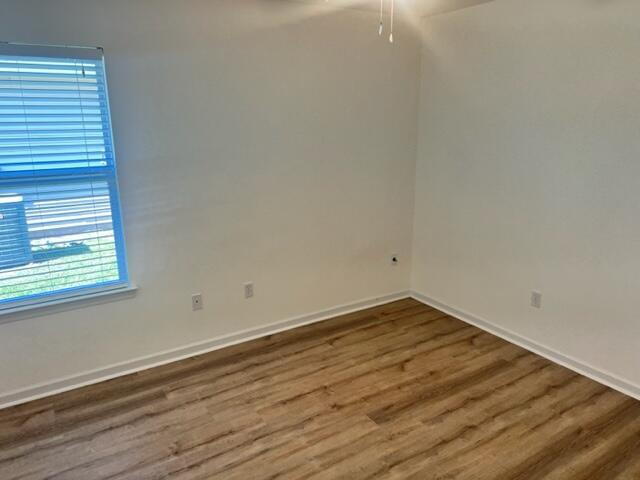 Building Photo - "Charming 3-Bedroom home in Shalimar!"