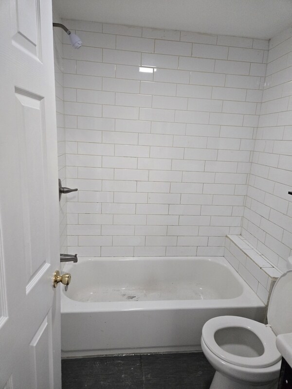 Building Photo - 608 E Wensley St