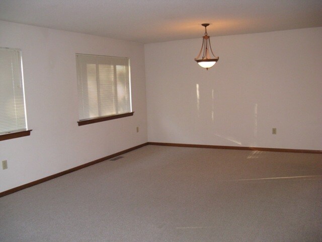 Dining room space, part of the large open space. - 107 Hilltop Dr