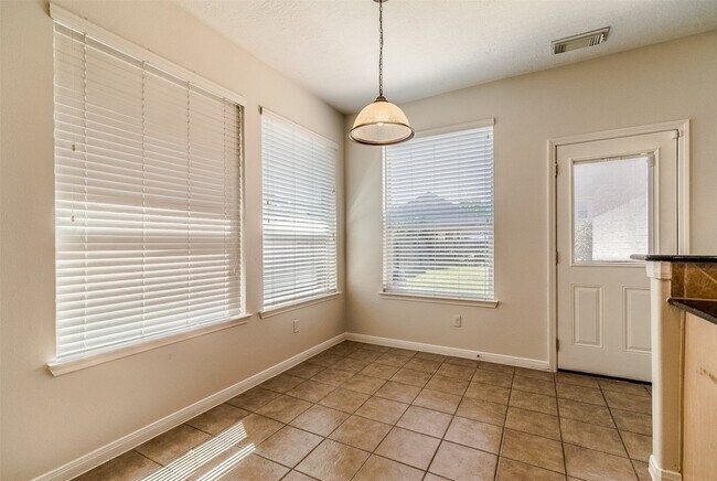 Building Photo - 11414 Summit Bay Dr