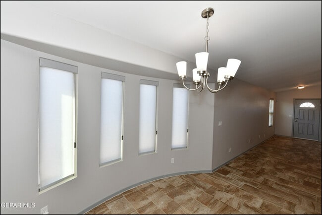 Building Photo - 13744 Flora Vista Ave