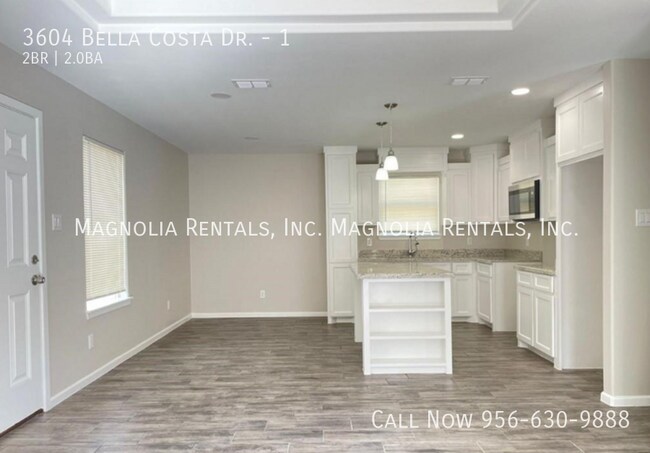 Building Photo - 3604 Bella Costa Dr