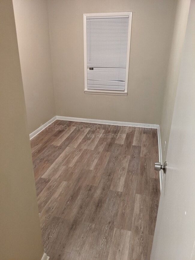 Building Photo - 9215 Outerbelt Ct