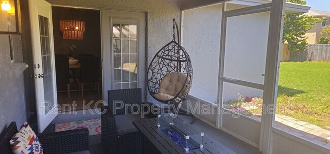 Building Photo - 589 Coconut St