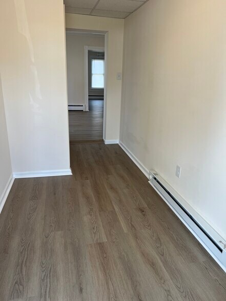 Building Photo - 211 Spring St