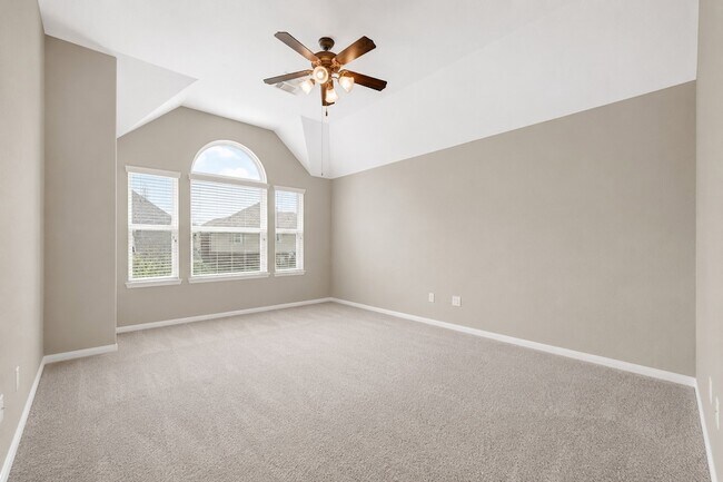 Building Photo - 4102 Sandstone Bend Ln
