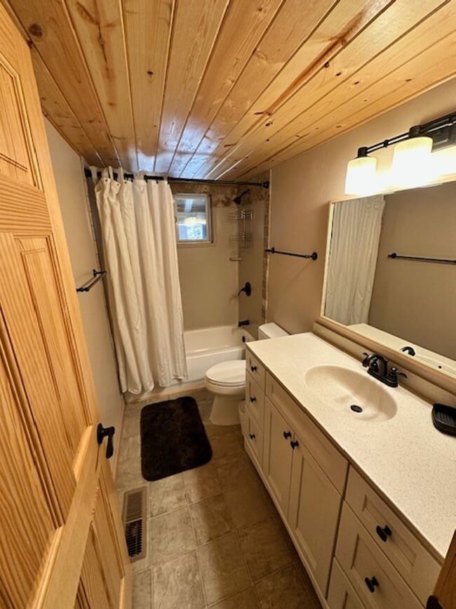 Building Photo - Warm & Inviting Cabin on the Meadow Avail. rental for 6-7 people!! Available starting 8/15/26!! C...