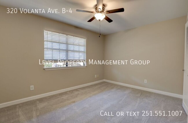 Building Photo - 320 Volanta Ave
