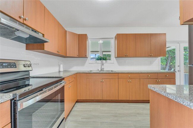 Building Photo - 29731 SW 147th Ave