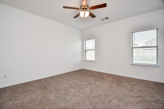 Building Photo - 31326 Black Frst Xing