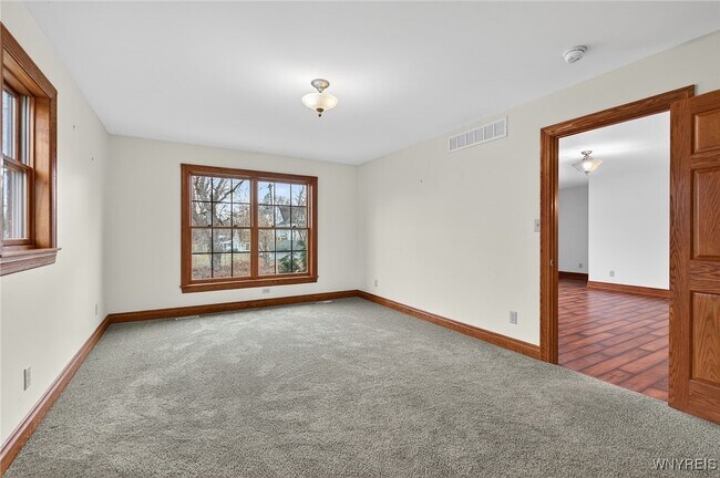 Building Photo - 3945 Lower River Rd