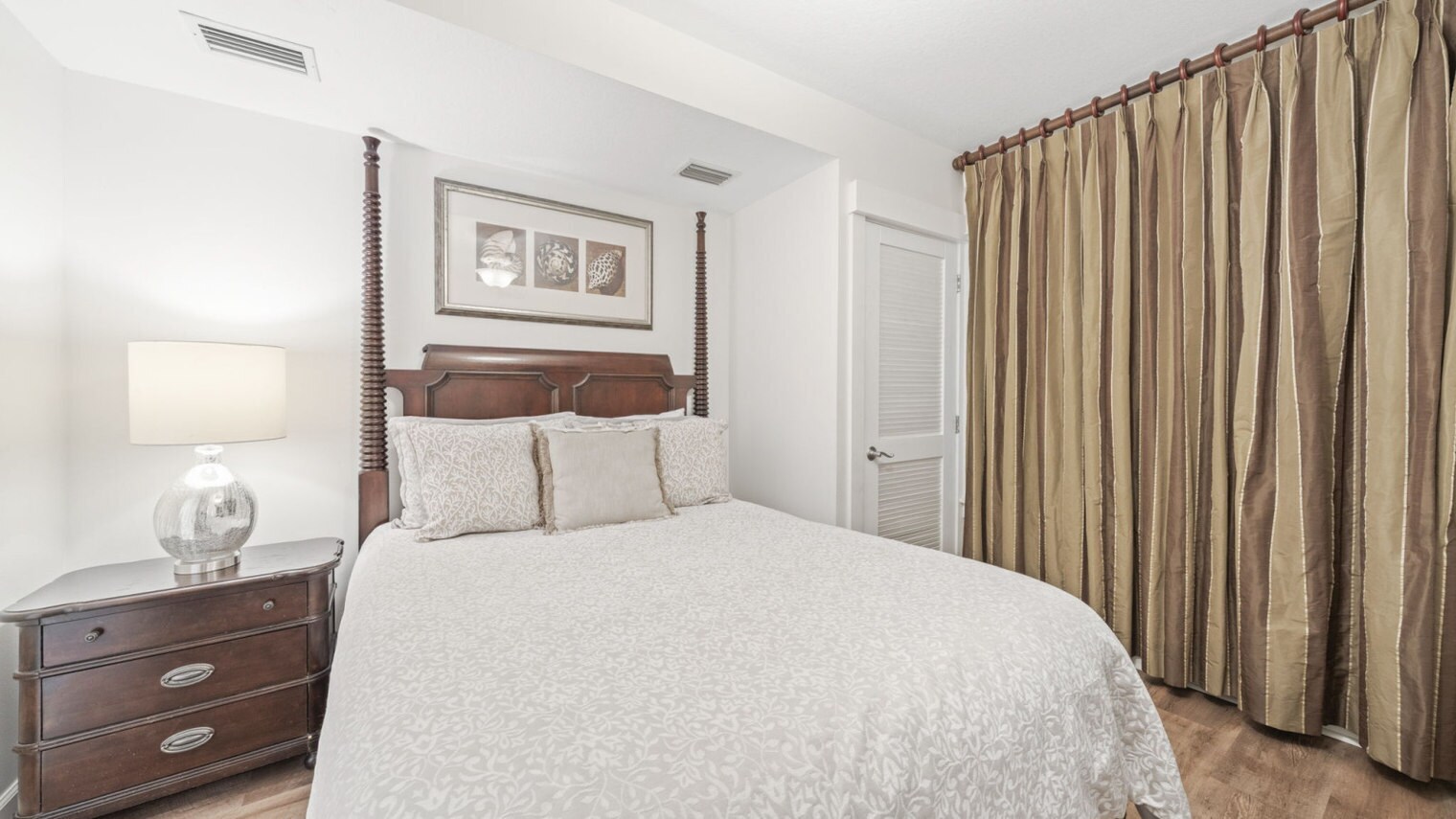 Building Photo - 11800 Front Beach Rd