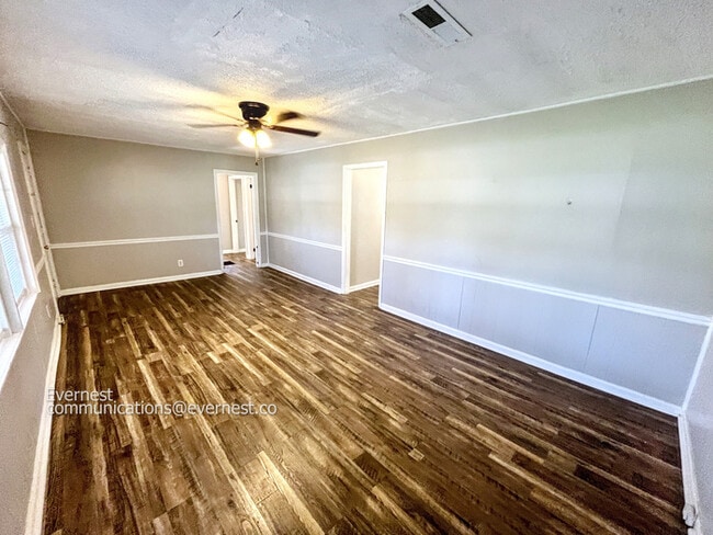 Building Photo - 3316 Browndell Dr