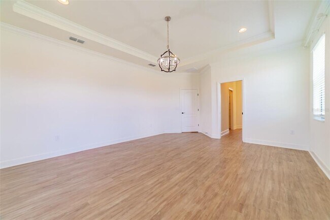 Building Photo - 570 Sanctuary Blvd