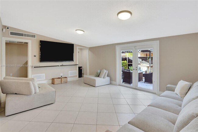 Building Photo - 10365 SW 9th Terrace