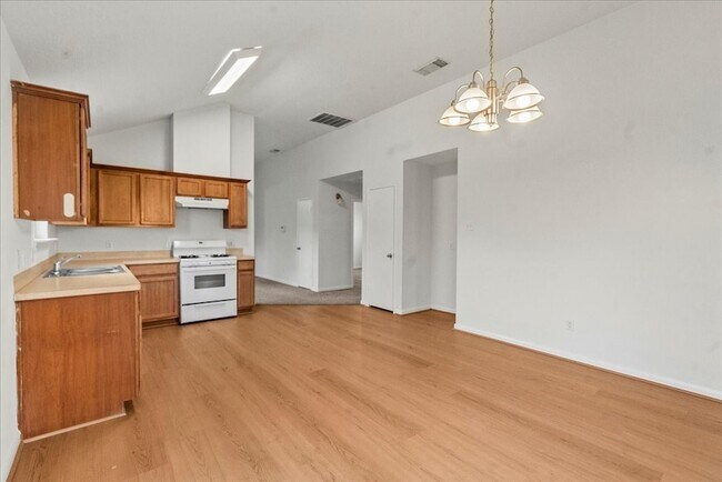 Building Photo - 726 Flying Bridge Way