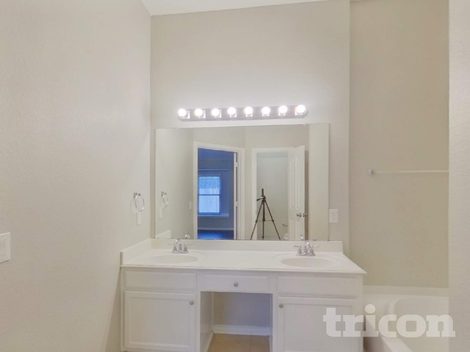 Building Photo - 541 Kerry St