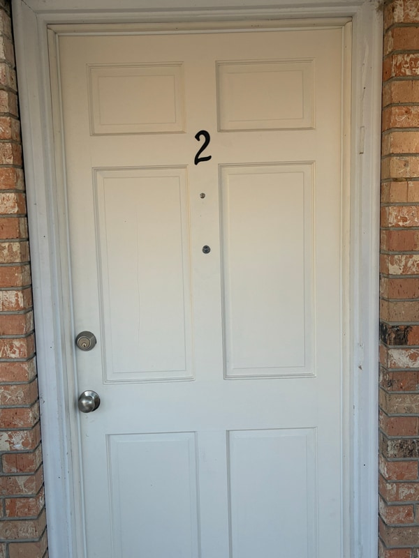 Building Photo - 726 N Slemons St