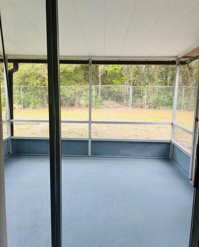 Building Photo - 807 Mountbatten Ln