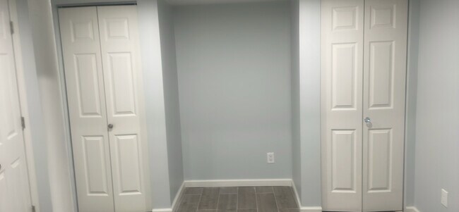Building Photo - 541 Forest St