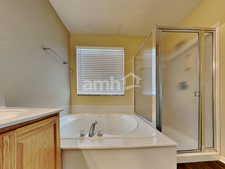 Building Photo - 9037 Maren Ct