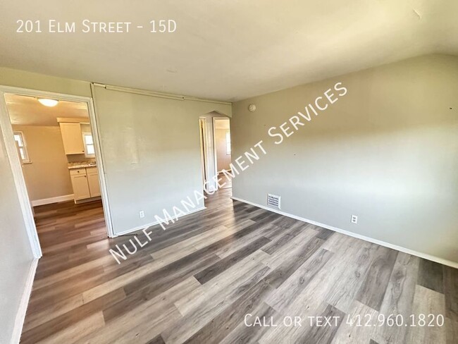 Building Photo - 2 bed, 1 bath Apartment in Neville Township