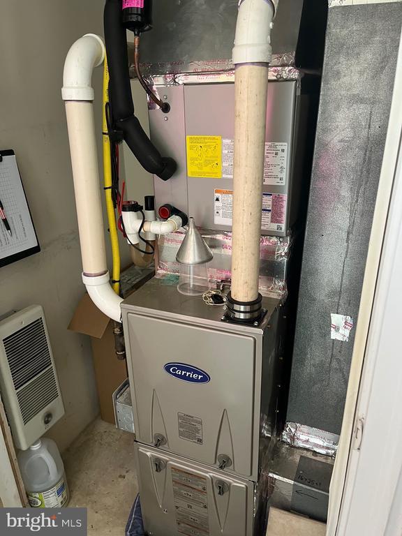 Building Photo - 10328 Sager Ave