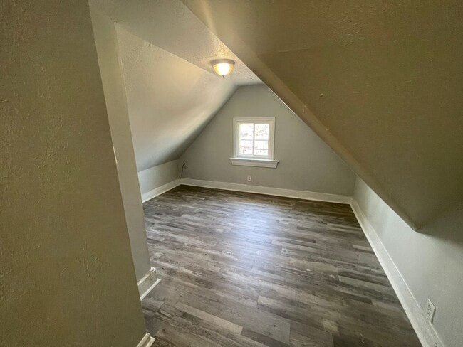 Building Photo - 3627 Montgomery Rd