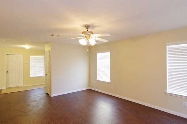 Building Photo - 12707 Claradeen Ct